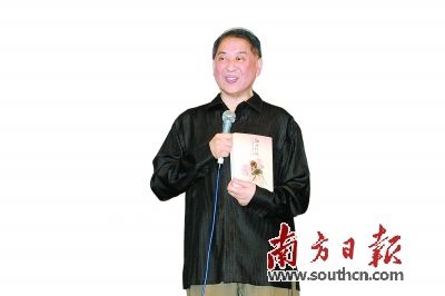  白先勇昨天在香港書(shū)展上亮相。