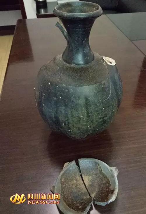 古墓內(nèi)發(fā)現(xiàn)的文物
